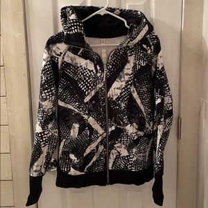 Lululemon Sweatshirt